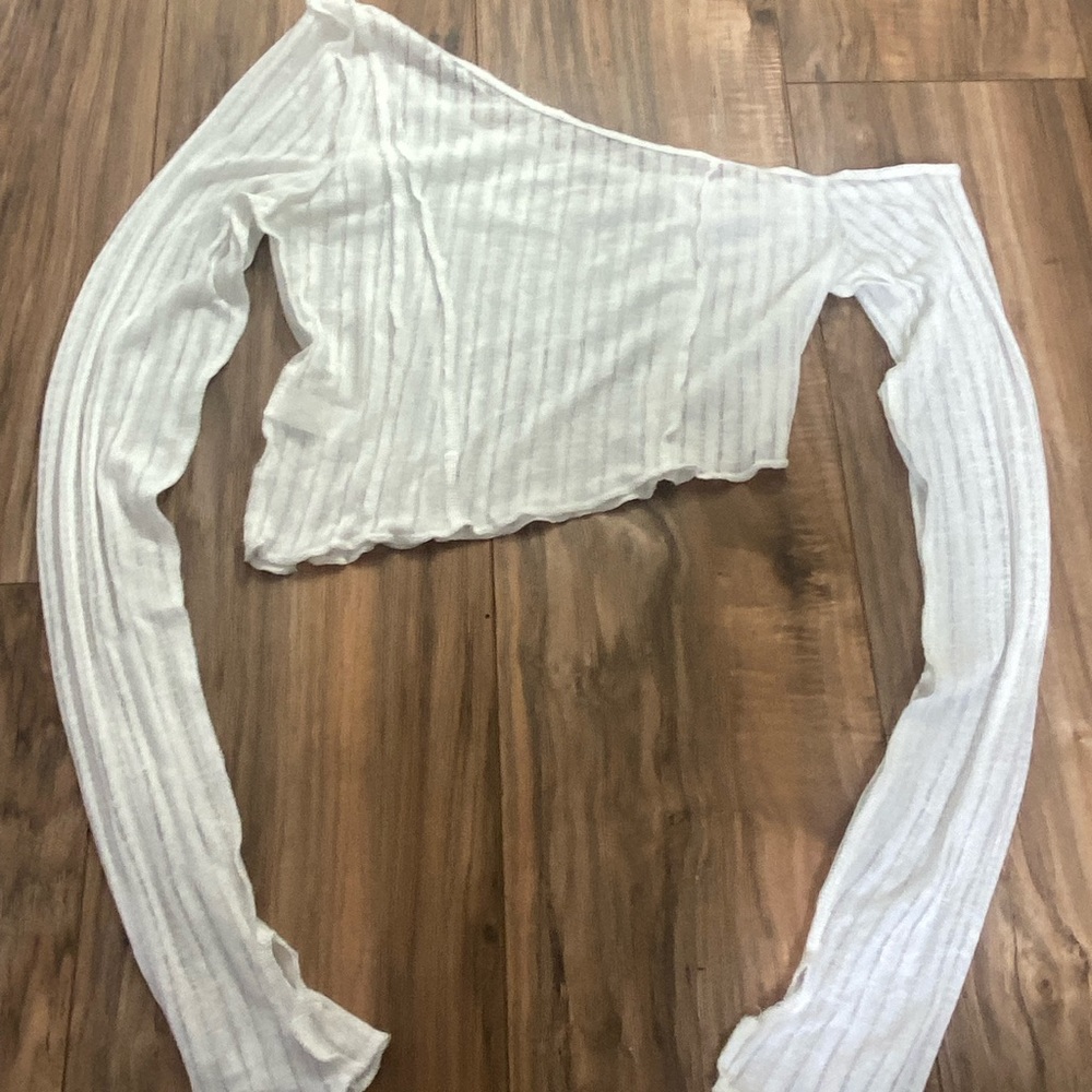 Asymmetrical white long sleeve